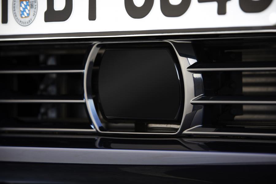 Детали экстерьера BMW 530d xDrive Sedan Luxury Line 2017 года  (WW) (фото 13 из 61)